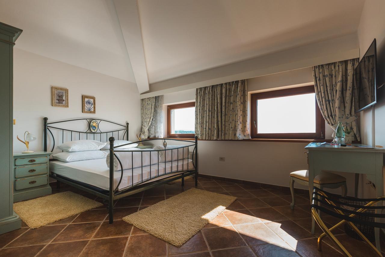 B&B Palazzo Angelica Adults Only Oprtalj Екстер'єр фото