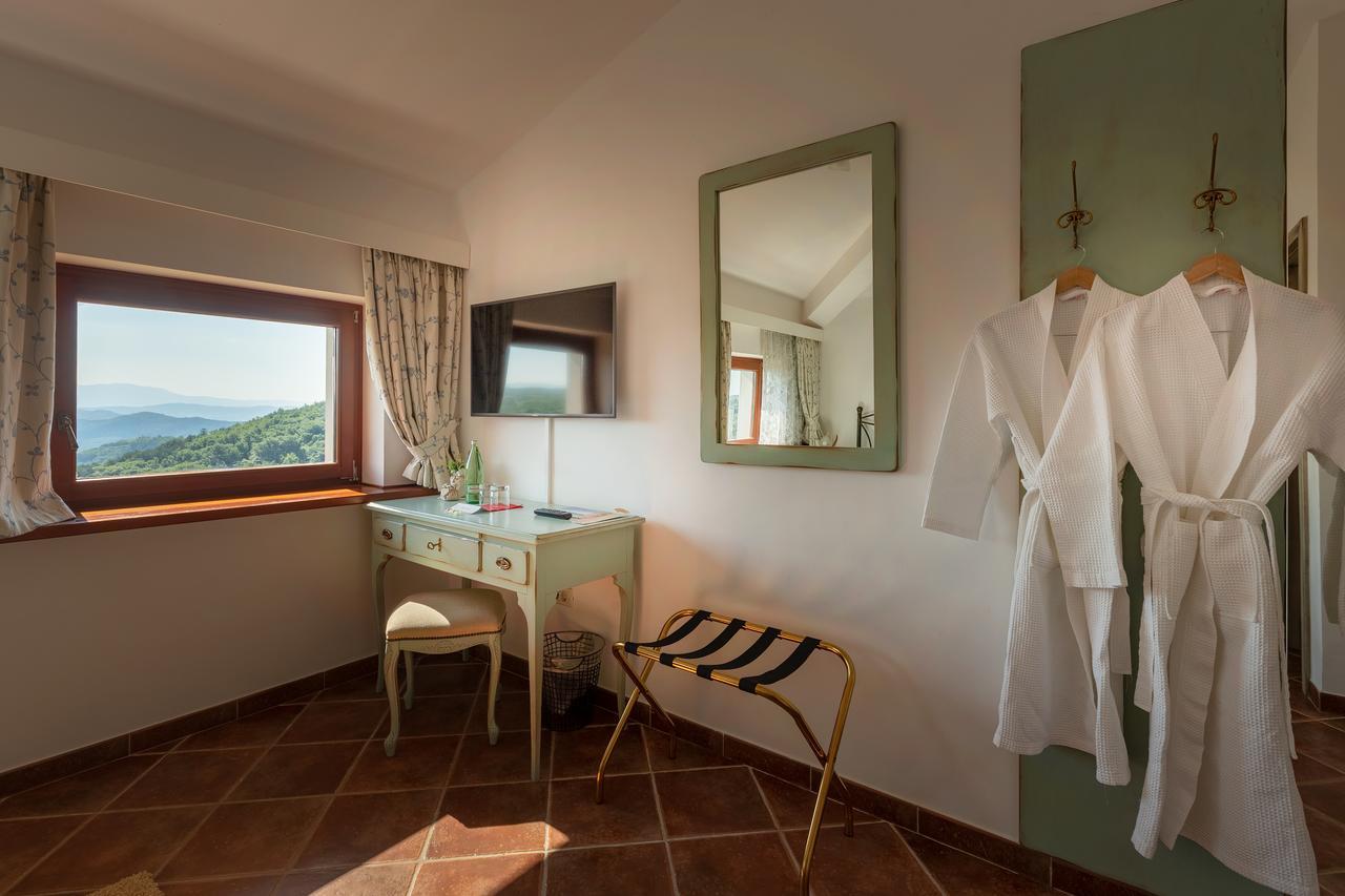 Palazzo Angelica B&B Adults Only Oprtalj Екстер'єр фото